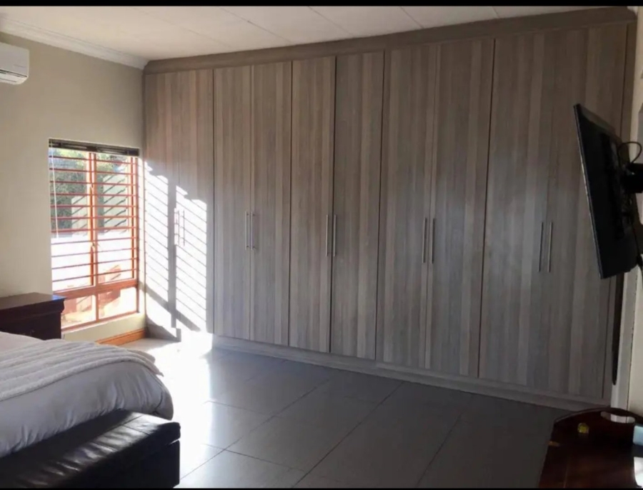 4 Bedroom Property for Sale in Waverley Free State